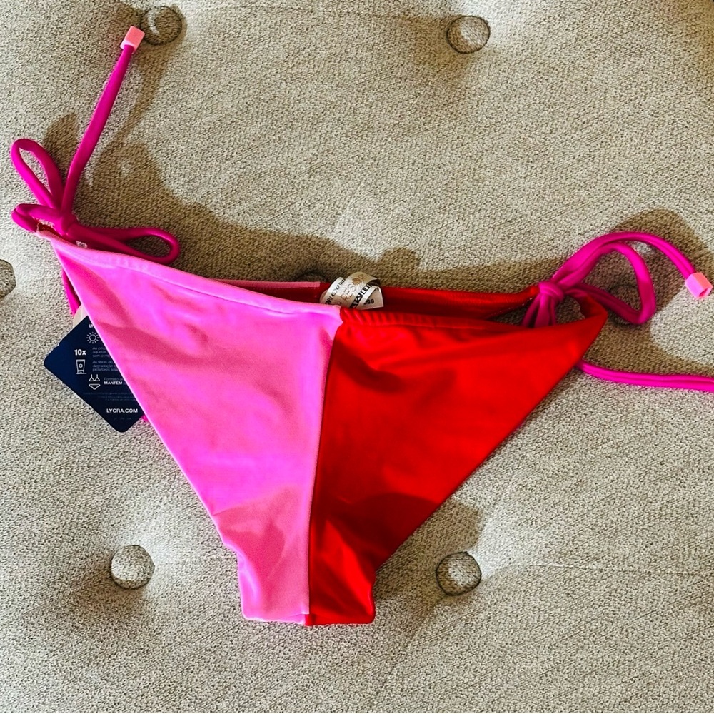 Colorblock Bikini Bottoms - New with Tags! 🇧🇷✨